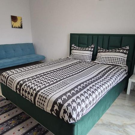 Marble Studio Bukarest Kültér fotó